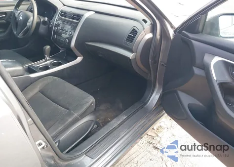 2015 Nissan Altima 2.5 S из США, поврежденный, VIN 1N4AL3AP9FN406188